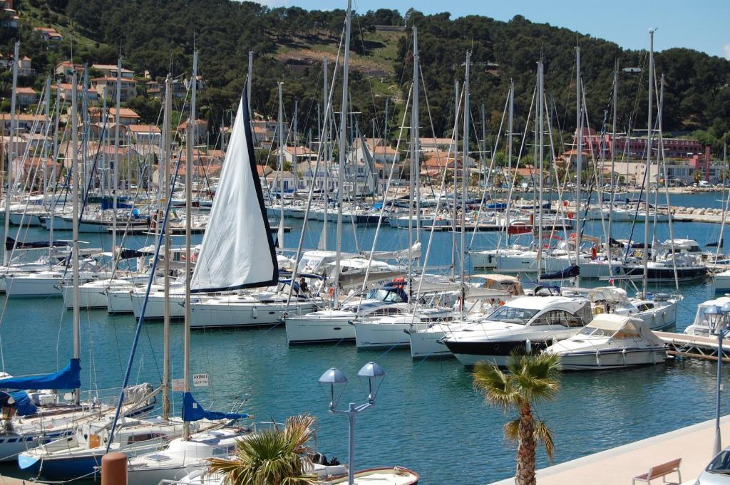Le Barock Otel Saint-Mandrier-sur-Mer Dış mekan fotoğraf